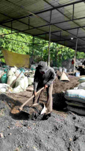 Pupuk Kandang Halus • Repacking 500 Gram Tidak Bau • Pupuk Kandang Termurah