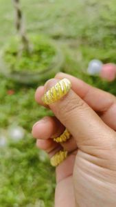 แหวนทองเหลืองแท้ ตัดลายเหมือนลายทอง สามารถใส่ติดตัวได้เป็นประจำ ลวดลายสวยงามเป็นที่น่าประทับใจสำหรับผู้สวมใส่