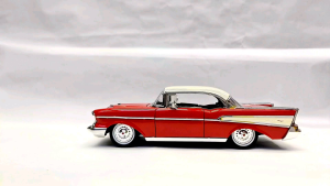 โมเดลรถเหล็ก#โมเดลรถสะสม#โมเดลรถ 1:24#โมเดลรถ CHEVY BEL AIR 1957 (Scale 1:24) ฿850.สินค้ามีในกทม.พร้อมส่ง