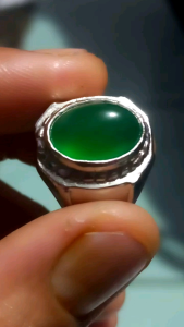 Desain Perhiasan Alami: Dimensi Batu Alam Green Chalsedon pada Ring Alpaka No.8