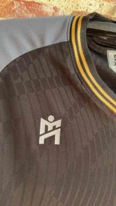 เสื้อคอวี ไอมาเน่ IMANE ฟรี โลโก้ช้างสีดิจิตอล สีเดียว IMA1 004