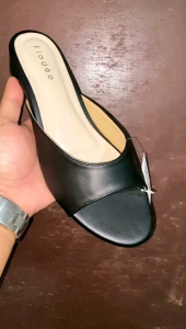 Sandal Hak wanita fladeo - sendal slop cewek heels 3cm brand matahari Sandal Peep Toe Untuk Pernikahan Sandal Block Heel Material Synthetics Sandal Slip-On Warna Mocca Dan Hitam - Lazada