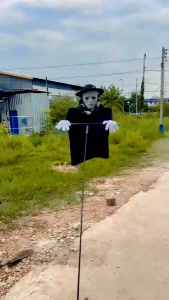 หุ่นไล่กาสปริง หุ่นไล่นก  ได้อุปกรณ์ครบชุดติดตั้งได้เลย