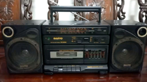 Cassette Sanyo M-9250K còn rất đẹp nguyên zin như hình.