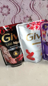 (kirim random) sabun giv cair kemasan 400ml glamour passion flower smooth and glow atau white hijab oud& glutacinamide/saffron&niacinamide
