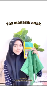 Per 3 Tas Manasik+3Slyer berlogo Kabah dan kartun anak warna oranye