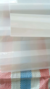 Rộng 1m05 x dài 1m hoặc 2m x dày 8dem tôn nhựa lấy sáng poly màu trắng sữa dùng để lấy sáng che mưa gió...