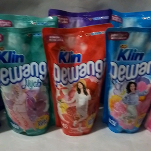 So Klin pewangi pakaian double perfume 800ml