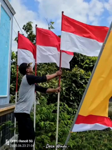(1PIS) BENDERA BANDIR MINI MERAH PUTIH GARUDA TENGAH BAHAN POLYESTER/PELES