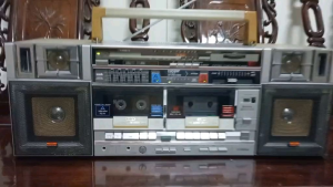 Cassette Victor PC-W330 còn rất đẹp zin nguyên bản.