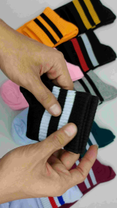 kaos kaki sport 3/4 / kaos kaki pendek motif garis