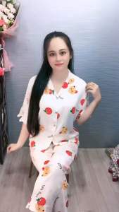 Bộ Pijama tay loe quần dài lụa xước ánh kim .. lụa Maingo ko nhăn size 40-60kí bộ lụa mềm mịn mướt đẹp thời trang .