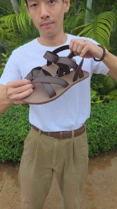 รองเท้า Moo Chuu รองเท้ารัดส้น พื้นนิ่มใส่สบาย ใส่ได้ผู้ชายผู้หญิง MC06