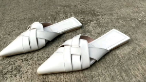 Flatshoes Wanita Terbaru: Sandal Cantik & Kekinian