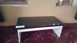 meja lesehan hpl motif granit
