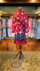 Kinan Tunik Viscos oleh Dian Pelangi: Baju Atasan Blus Batik Tie Dye untuk Kerja & Pesta