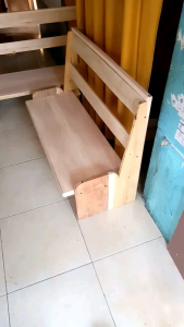 Kursi Tunggu & Kursi Jongkok: Memilih Kursi yang Tepat