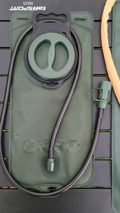 Tas Wadah Air Portabel: Water Blader 2 Liter Botol Minum Lipat