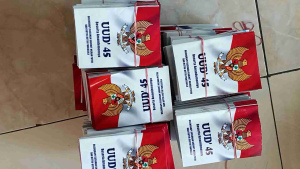 Referensi Hukum: UUD 45 Terbaru