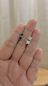 เงินแท้ 925/ ต่างหูเงินแท้ใบโคลเวอร์ / โคลเวอร์ดำ / โคลเวอร์ขาว / แบบเสียบทับ | ES1D0022 | ES1D0023