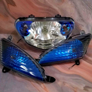 REFLEKTOR LAMPU DEPAN DAN SEIN MIO SPORTY 1 SET KOMPLIT / TERMURAH LAMPU DEPAN DAN SEN MIO SPORTY KOMPLIT