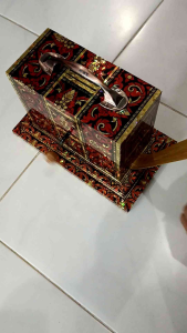 ตู้ภูษาโยงแบบมือหมุน ขนาดผ้ายาว20ม.