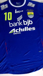 jersey persib bandung edisi juara 2014 palembang