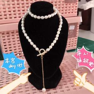 สร้อยคอไข่มุกแท้ ขนาดมุก5-6mm สีขาวธรรมชาติ ทรงไข่ สร้อยยาว16นิ้ว ฟรีกล่องค่ะ