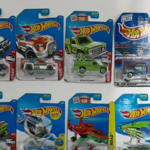 Hot Wheels Collection ( Group 8 ) Rescue Cars / Helicopter