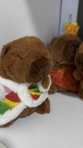Purple KC002 Gantungan Kunci Boneka Karakter Capybara Keychain Capibara Masbro popmart cocok untuk hadiah ulang tahun gift kado