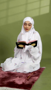 mukena rukuh perlengkapan peralatan alat sholat wanita dewasa lajuran bordir shakira arrafi bordir bunga renda rayon terbaru terlaris idul Fitri lebaran 2024 katun exclusive tidak kusut bahan adem cantik gratis ongkir bayar di tempat kekinian COD