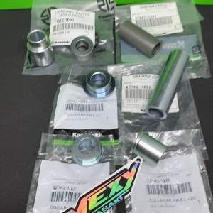 BOSH BOSH SAN PELG PLK DEPAN BELAKANG KAWASAKI NINJA R NINJA SS NINJA RR OLD RR NEW