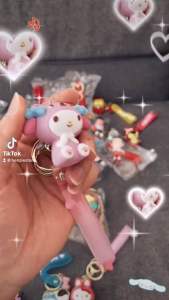 Gantungan Kunci Karakter San Rio Hello Kitty Melody Kuromi Cinnamorol Pompompurin Keychain Silikon Karakter Lucu