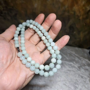 8.4mm Premium Type A Jadeite light green Jade necklace 优质翡翠A货淡绿项链