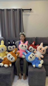 ตุ๊กตาลาบูบู้ (มาใหม่) ขนาดประมาณ 16-30 นิ้ว มีหลายสีให้เลือก ขนนุ่ม ตัวนิ่ม รับประกันความสวย ตุ๊กตายอดฮิต