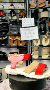 Sandal Anak Perempuan Terbaru: Pilihan Kicksers & Sandal Selop