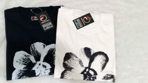 Kaos Wanita Import Katun Combat Premium Unisex Lengan Pendek Motif Bunga Abstrak