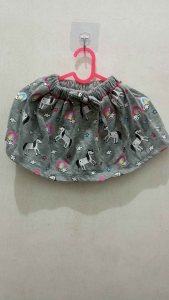 Pre loved/Thrift/Second/Bekas Rok mini bawahan bayi Newborn motif kuda 0-9 bulan Adem Bagus No Minus