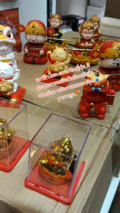 🧧MMM CUTES🧧สิงโตเชิดสิงโต สิงโตพยักหน้าเรียกทรัพย์ แก้ฮวงจุ้ย พลังงานแสงอาทิตย์ สไตล์จีน สําหรับตกแต่งบ้าน แมวกวักและพวงกุญเเจเเห่งความมั่งคั่ง