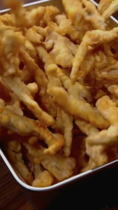 Ngemil Daily Jamur Crispy Keripik Jamur Tiram Renyah Gurih 135gr