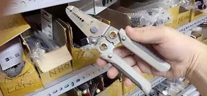 Kìm cắt tuốt dây Nhật hiệu Fukuoka 9 chức năng trong 1 rất tiện lợi và đa năng
