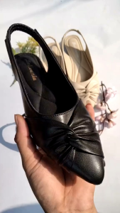 Sepatu Flat Shoes Wanita Elegant kekinian Trendi