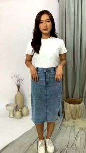Rok Span 7/8 Belah Samping Jeans Melar: Pilihan Pakaian Casual Wanita