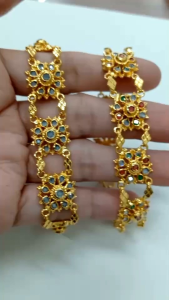 สร้อยข้อมือแบบสวยงามสร้อยข้อมือสุโขทัยเพชรซีกโบราณ ความยาว 7-7.5 นิ้ว ตัวเรือนเหรียญสตางค์ชุบทองไมครอน ราคาย่อมเยา