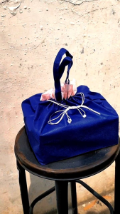 Tas Hajatan Spundbond Serut 22x22 Tas Kotak Nasi & Besek Isi 12pcs