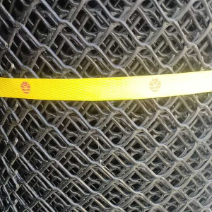 Plastic Screen Net Black 1  Hole 4ft Height 30 meters long