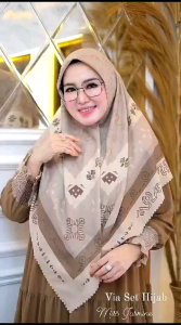 VIA DRESS SET HIJAB BY MISS JASMINE