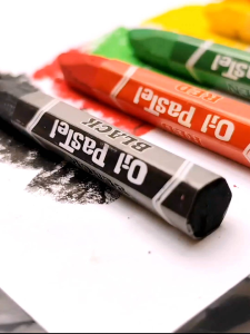 Crayon Premium 12 & 24 Warna: Pilihan Terbaik untuk Anak Anda