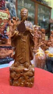 tượng Khổng Minh trong nhà được coi như vị thần Trí Tuệ giúp học hành thi cử gặp may mắn gỗ hương có 3 kích thước