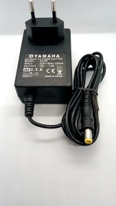 Adaptor Charger Keyboard Yamaha 12V--1.5A